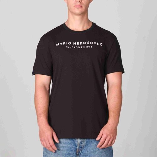 Camiseta logotipo negro Tierra Arriba