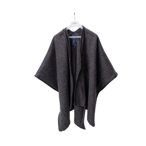 Ruana boyacense grafito Nobsa